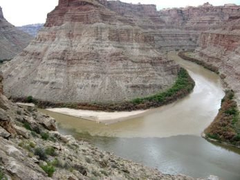 Confluence_of_Green_and_Colorado_Rivers